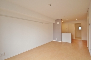 コンフォールドミール 202号-3