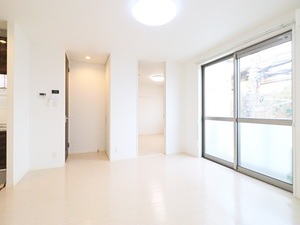 シャーメゾンアビヨン 202号-3