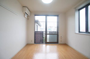 グリーンリーブス 201号-2