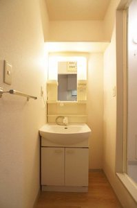 グリーンリーブス 201号-8