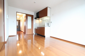 コンフタブル 302号-4