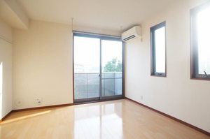 メゾンフォンテーヌ 203号-3