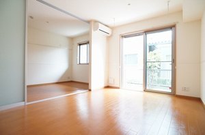 Ｌａｕｌｅ´ａ　Ｃｏｕｒｔ 102号-2