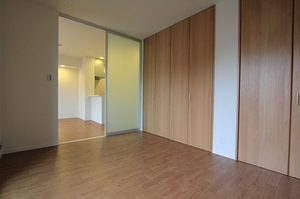 Ｂｌｏｓｓｏｍ　Ｃｏｕｒｔ 305号-7