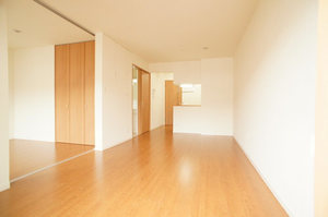 グランドソレーユ百合ヶ丘 305号-2