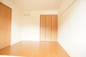 グランドソレーユ百合ヶ丘 305号-4