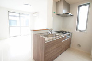 ディープリー・アイ 203号-2