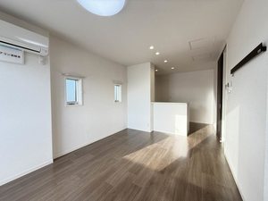 ホワイトビレッジ 301号-3