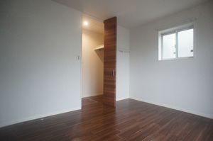 スカイヒルズ栗平 101号-6