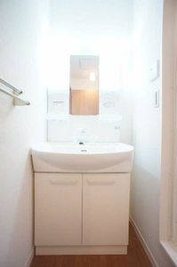 コリーヌ月見台 201号-6