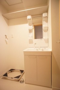 ファミール潮田 204号-9