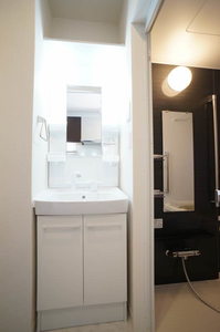 メゾン　ド　ジュン 201号-4