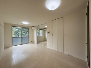 マリーコート 202号-3