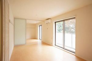 グランシャリオ D 102号-3