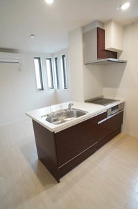 メゾン　アン　ソレイエ 201号-4