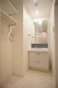 エターナル横浜 106号-8