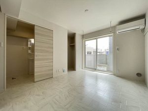 シャーメゾン鶴見弐番館 302号-2