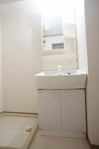 ドミール・シャルマン 102号-8