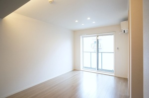 コンフォーザ鶴ヶ峰 206号-3