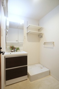 コンフォーザ鶴ヶ峰 206号-7