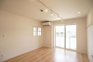 コモコート 102号-2