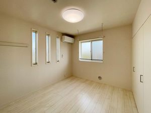 メゾン・ド・リヴェール 301号-11