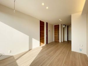 ゼフィールメゾン二俣川　Ⅱ 201号-3