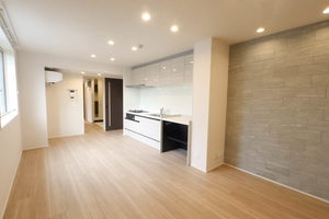 シャーメゾン横浜鶴見 302号-2