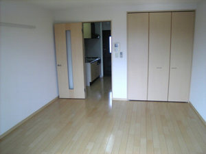 メゾンフォンテーヌ 303号-2