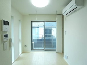 ＣＡＭＥＲＩＥ 301号-2