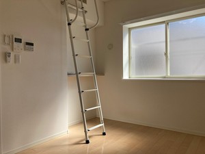 アザーレ栗谷 205号-3