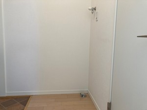 アザーレ栗谷 205号-7