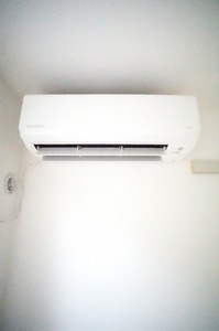 メゾン・ドゥ・リヴィエール 103号-8