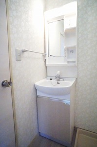 メゾン・ドゥ・リヴィエール 103号-9