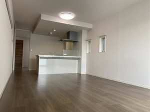 メゾン　ド　リブロン 203号-2