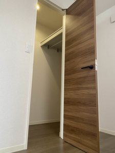 メゾン　ド　リブロン 203号-5