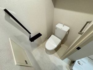 ヒルズ横濱高島台 102号-11