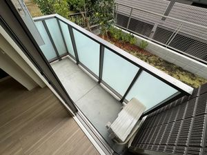 ヒルズ横濱高島台 102号-12