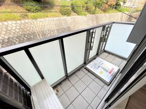 ヒルズ横濱高島台 203号-12