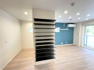 ヒルズ横濱高島台 205号-5