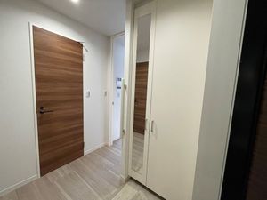 ヒルズ横濱高島台 301号-2