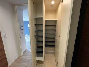 ヒルズ横濱高島台 301号-3