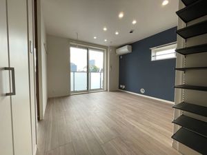 ヒルズ横濱高島台 301号-4