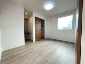 ヒルズ横濱高島台 301号-13