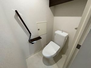 ヒルズ横濱高島台 305号-11