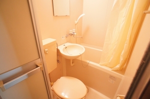 ヴィクトワール伊藤 102号-5