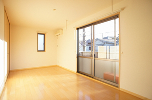 シャーメゾン二俣川 201号-2