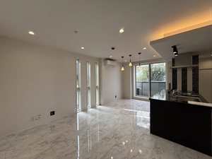 アヴェニール宮崎台 201号-3