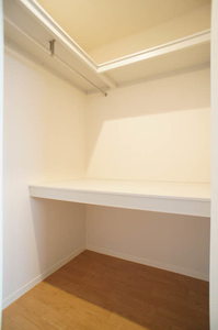 Ｇｕｔｅ中川 301号-4