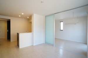 Ｒｅｓｉｄｅｎｃｅ　ＦＵＺＩＭＩ　Ⅲ 102号-2